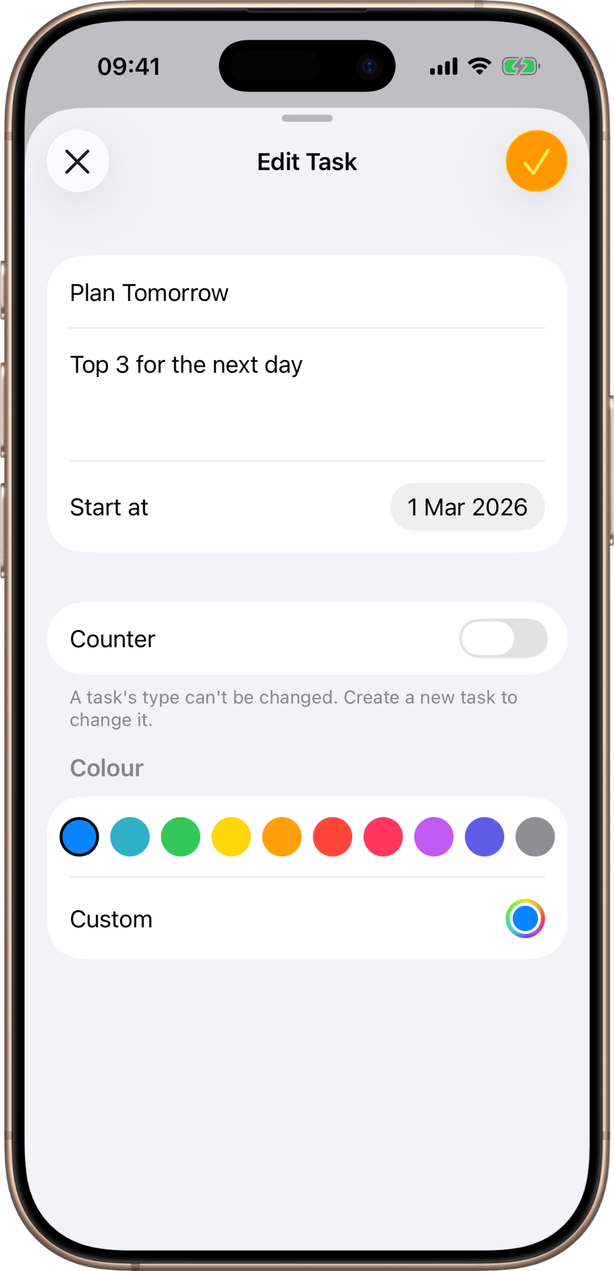 The task editor: name, notes, start date, counter, and a color. The New Task editor with the Counter toggle and the color swatches.
